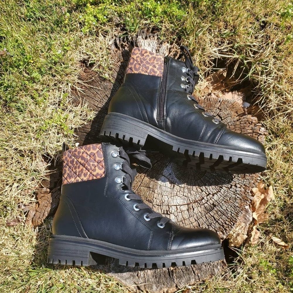 Lightly worn black boots by Nine West